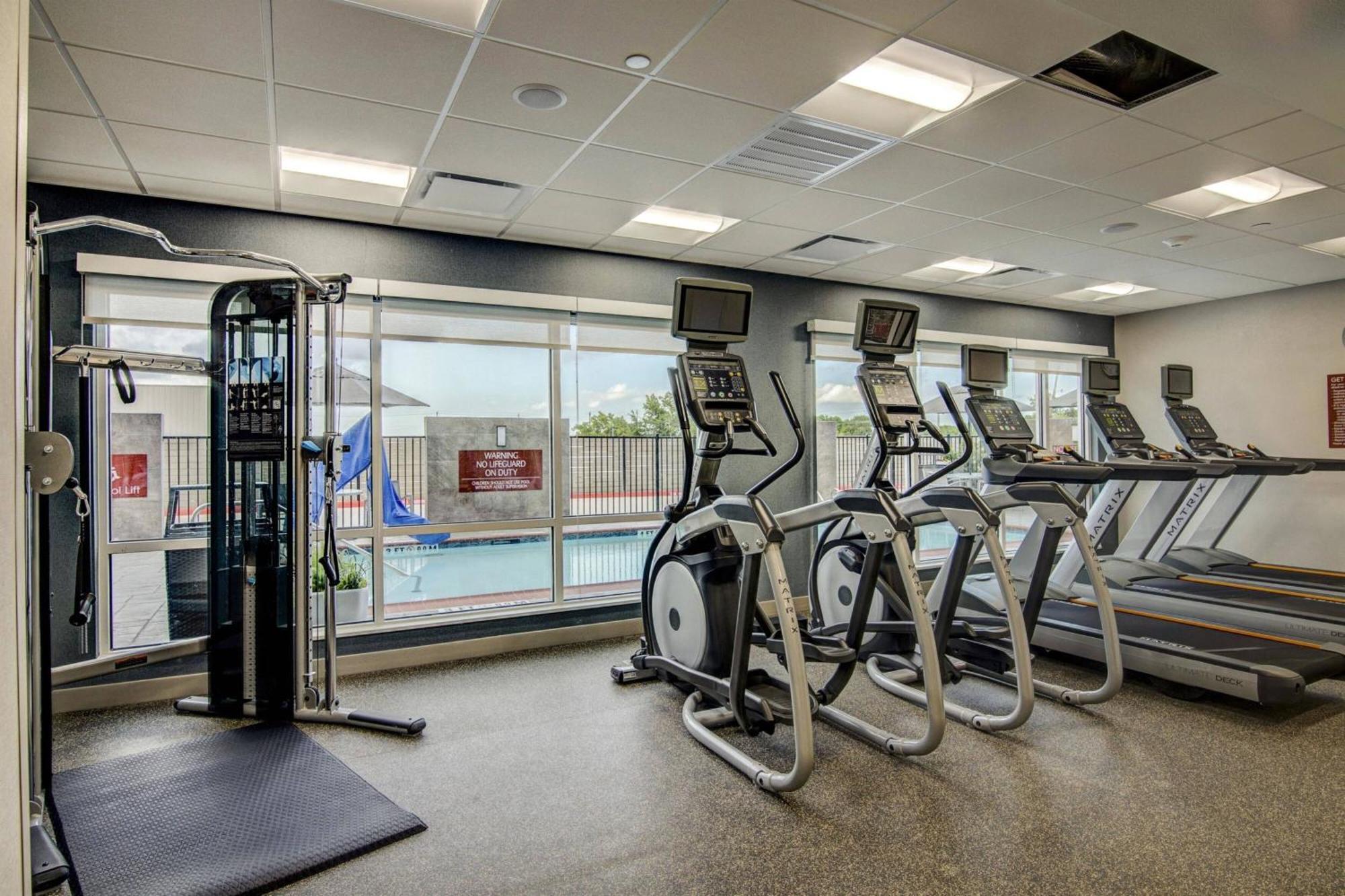 Towneplace Suites By Marriott Houston Hobby Airport Экстерьер фото